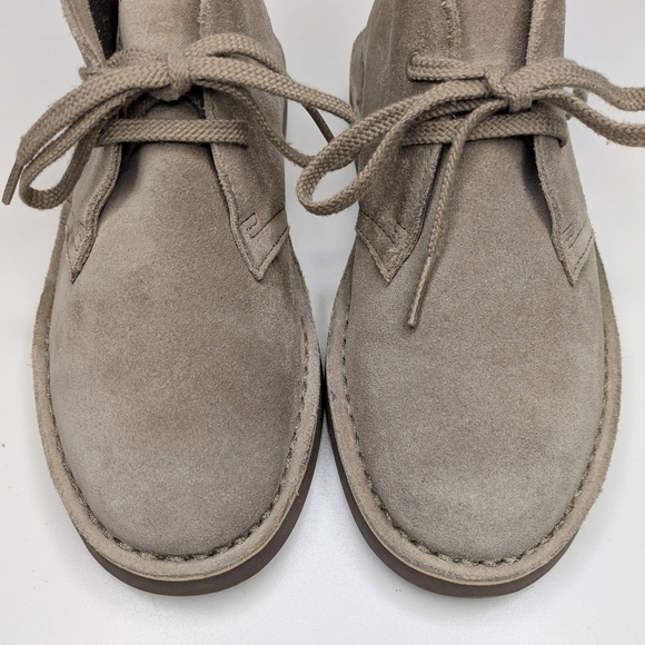 Clarks Acre Bridge taupe suede desert ankle boots lace up womens size 6.5 - Picture 4 of 7